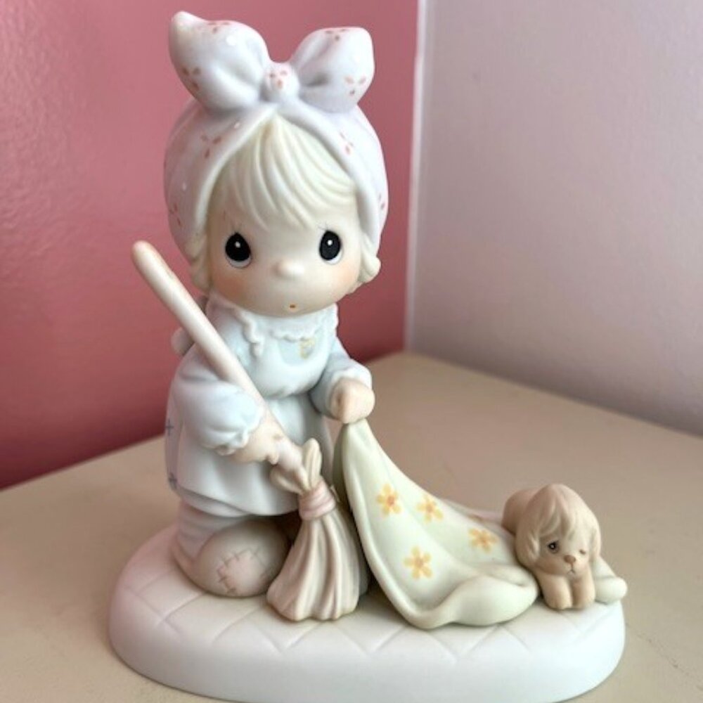 'Sweep Your Worries Away' 1989 Precious Moments